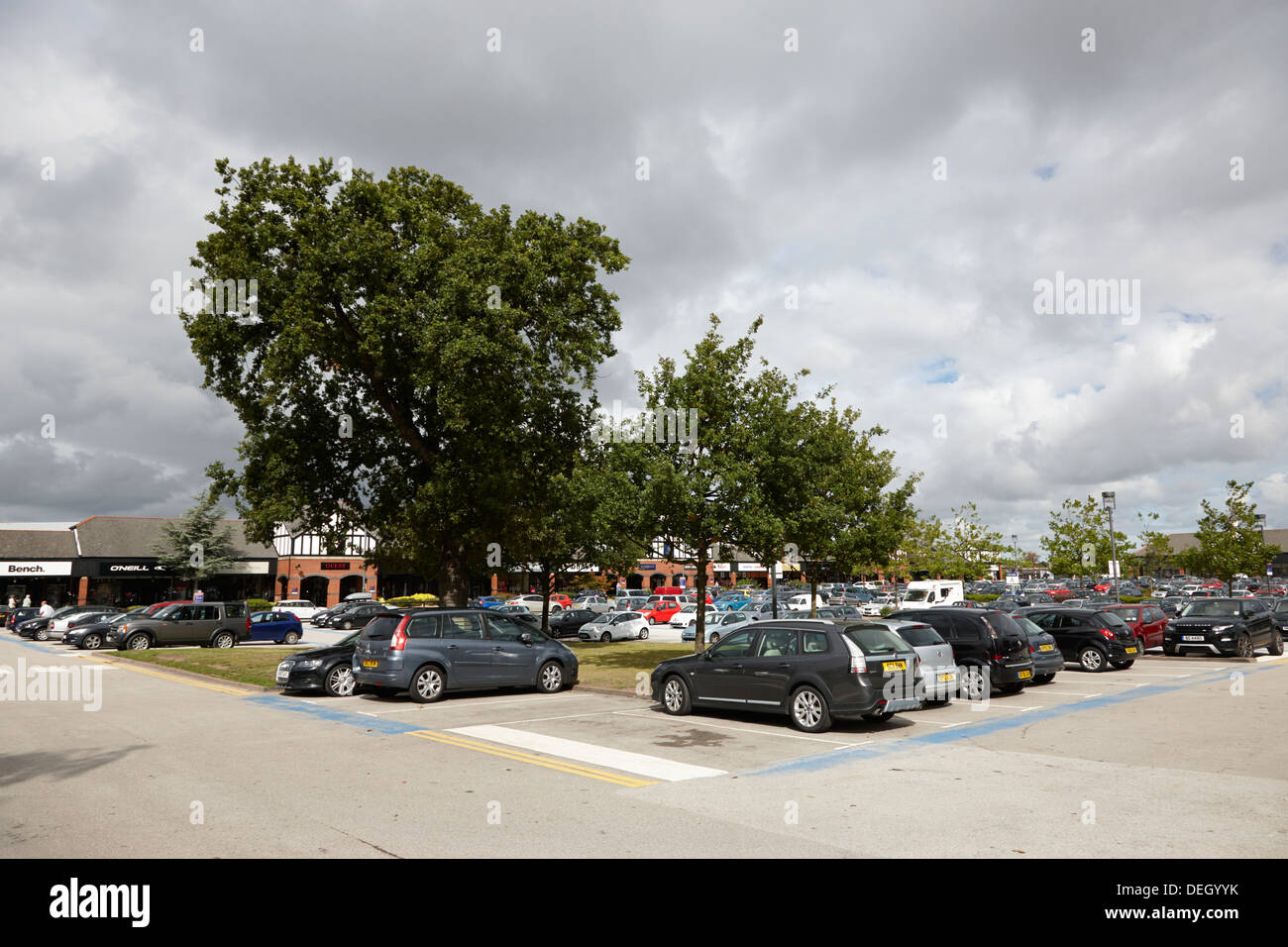 car park at cheshire oaks designer out of town retail discount outlet Stock Photo