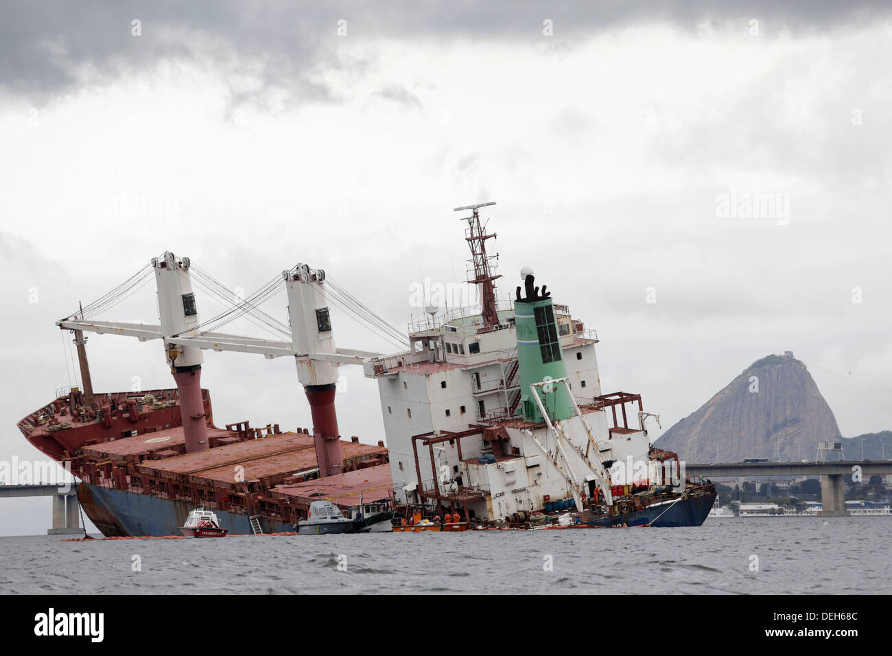 Sinking freighter hires stock photography and images Alamy
