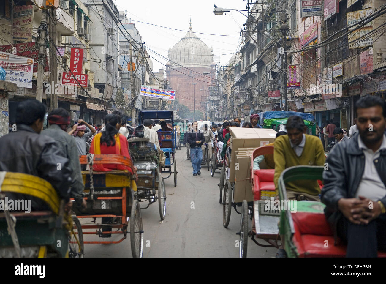 India. Delhi. Chawri Bazar, Background Jama Masjid mosque Stock Photo Alamy