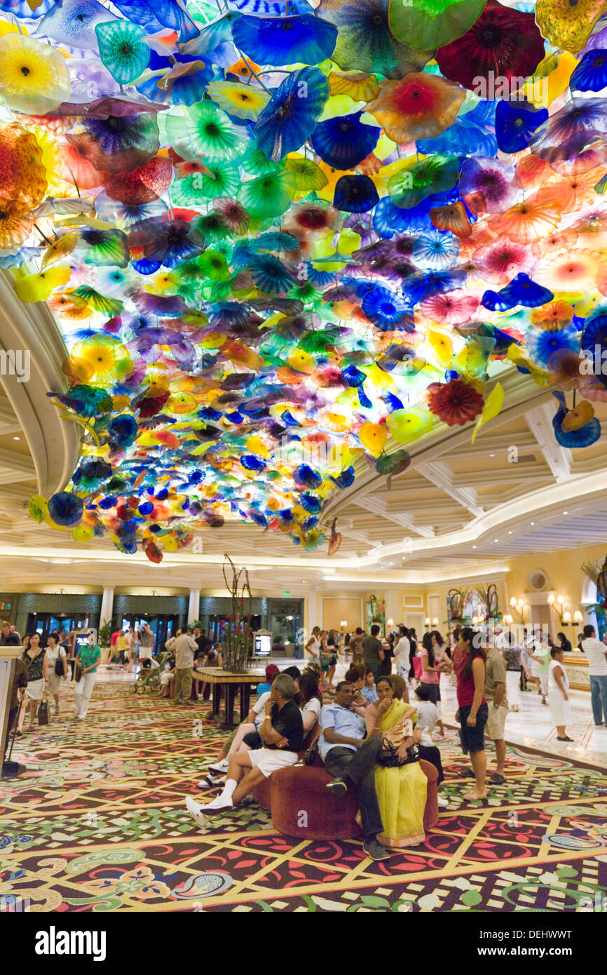 Dale Chihuly's 'Fiori di Como' Murano Glass ceiling in The Bellagio resort and casino lobby, Las Vegas, Nevada, USA. JMH5467 Stock Photo