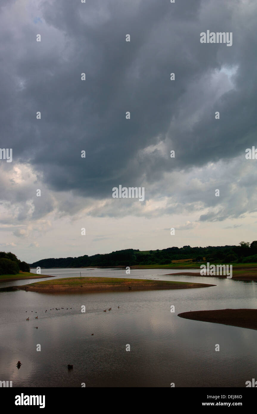 Artificial water reservoir hires stock photography and images Alamy