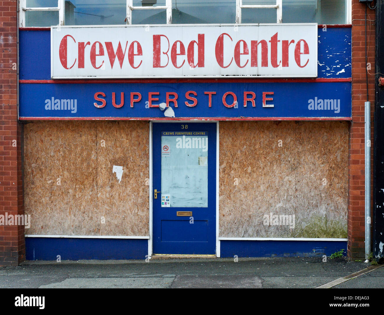 Former Crewe bed centre superstore in Crewe Cheshire UK Stock Photo