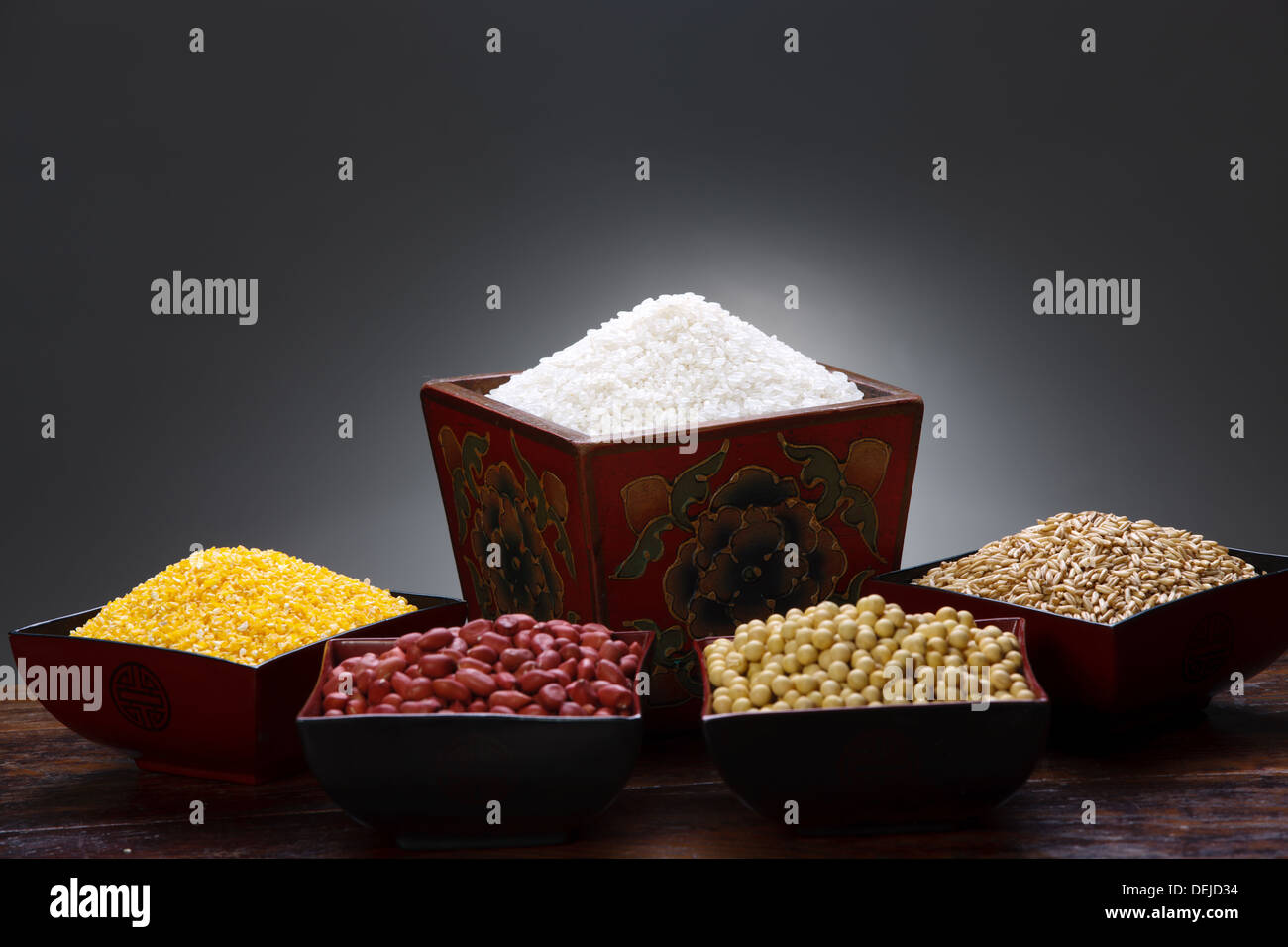 Rice,corn,peanut,soybean and wheat Stock Photo - Alamy
