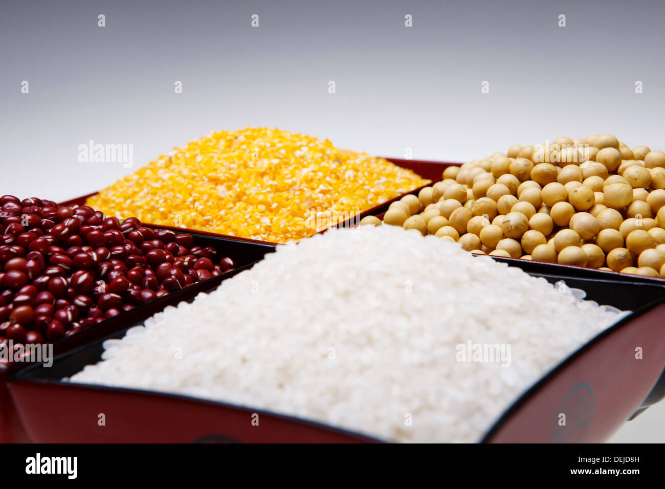 Rice,red bean,corn and soybean Stock Photo - Alamy