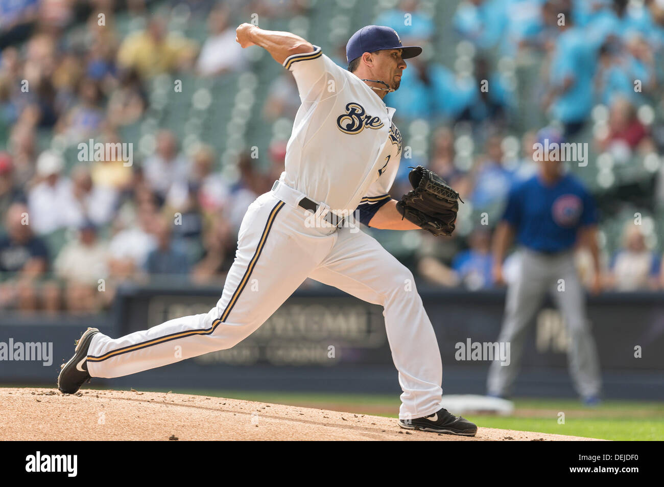 Milwaukee, Wisconsin, USA. 19th Sep, 2013. September 19th, 2013: Milwaukee Brewers starting pitcher Kyle Lohse #26 throws a pitch in the 1st inning of the Major League Baseball game between the Milwaukee Brewers and the Chicago Cubs at Miller Park in Milwaukee, WI. John Fisher/CSM/Alamy Live News Stock Photo