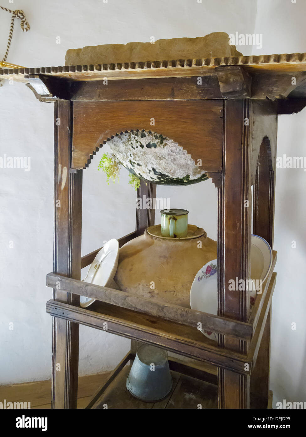 Domestic water filter hires stock photography and images Alamy