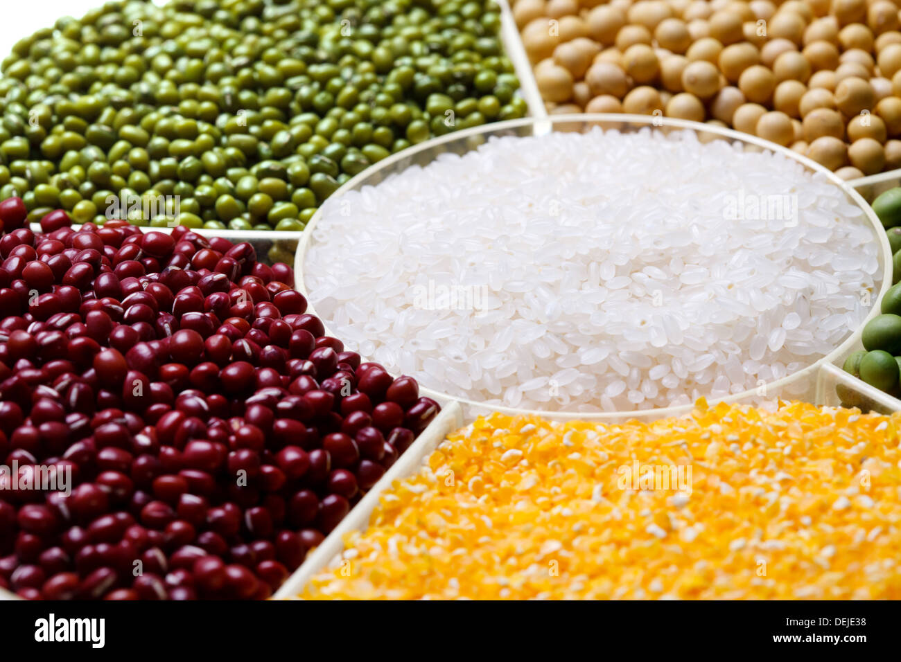 Rice,corn,red bean,green bean and soybean Stock Photo - Alamy