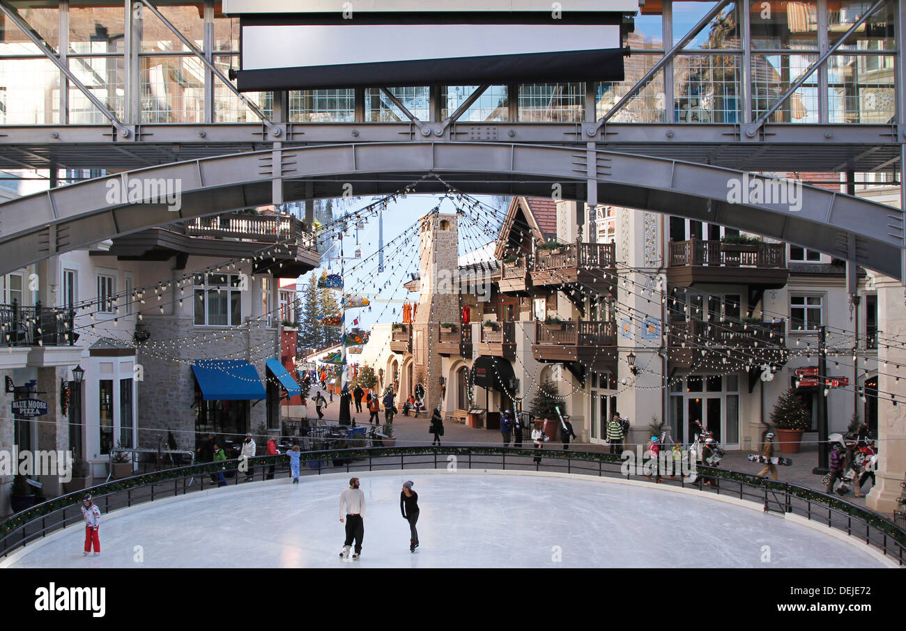 Rink chair hires stock photography and images Alamy