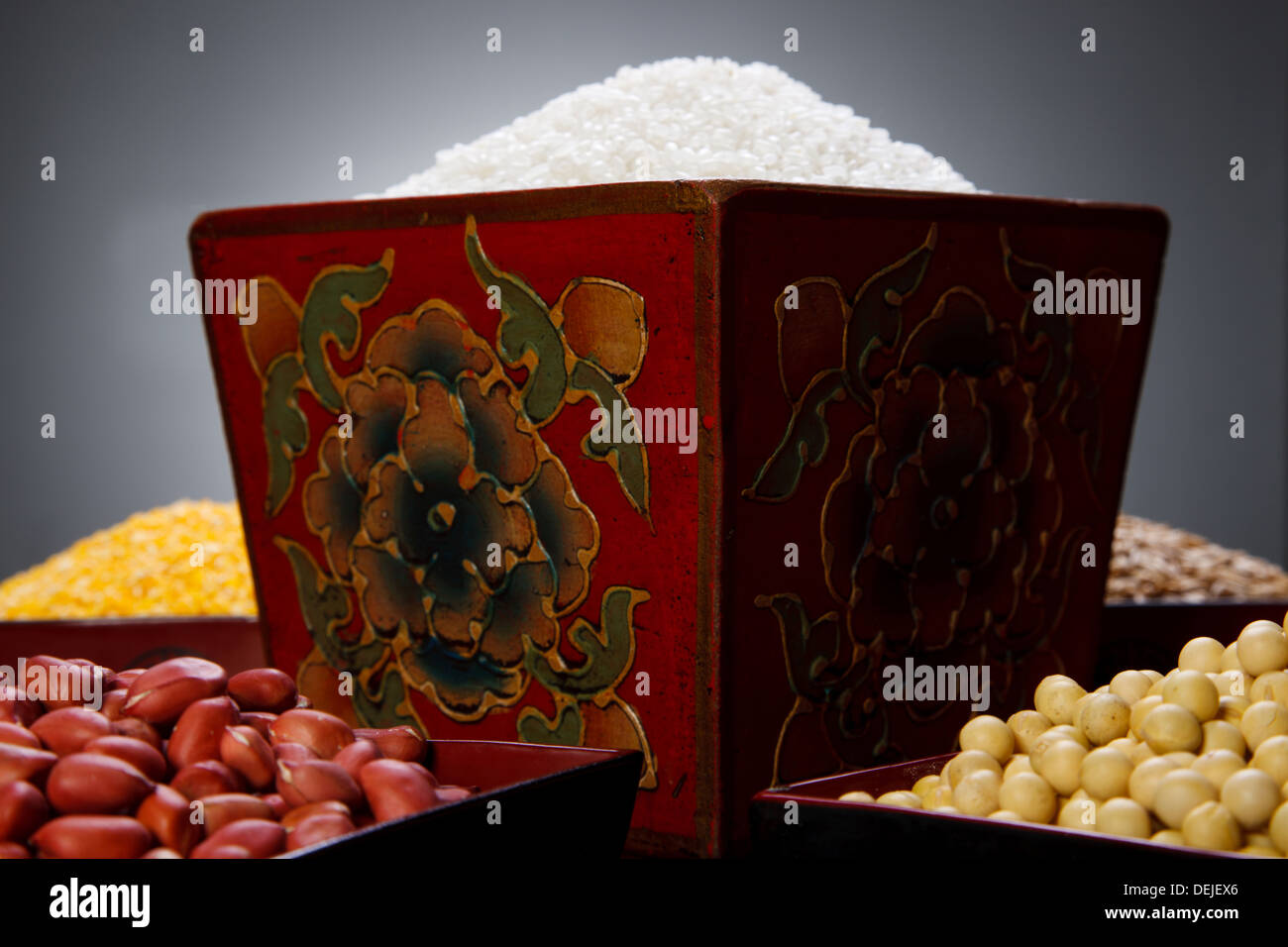 Rice,peanut,soybean,corn and wheat Stock Photo Alamy