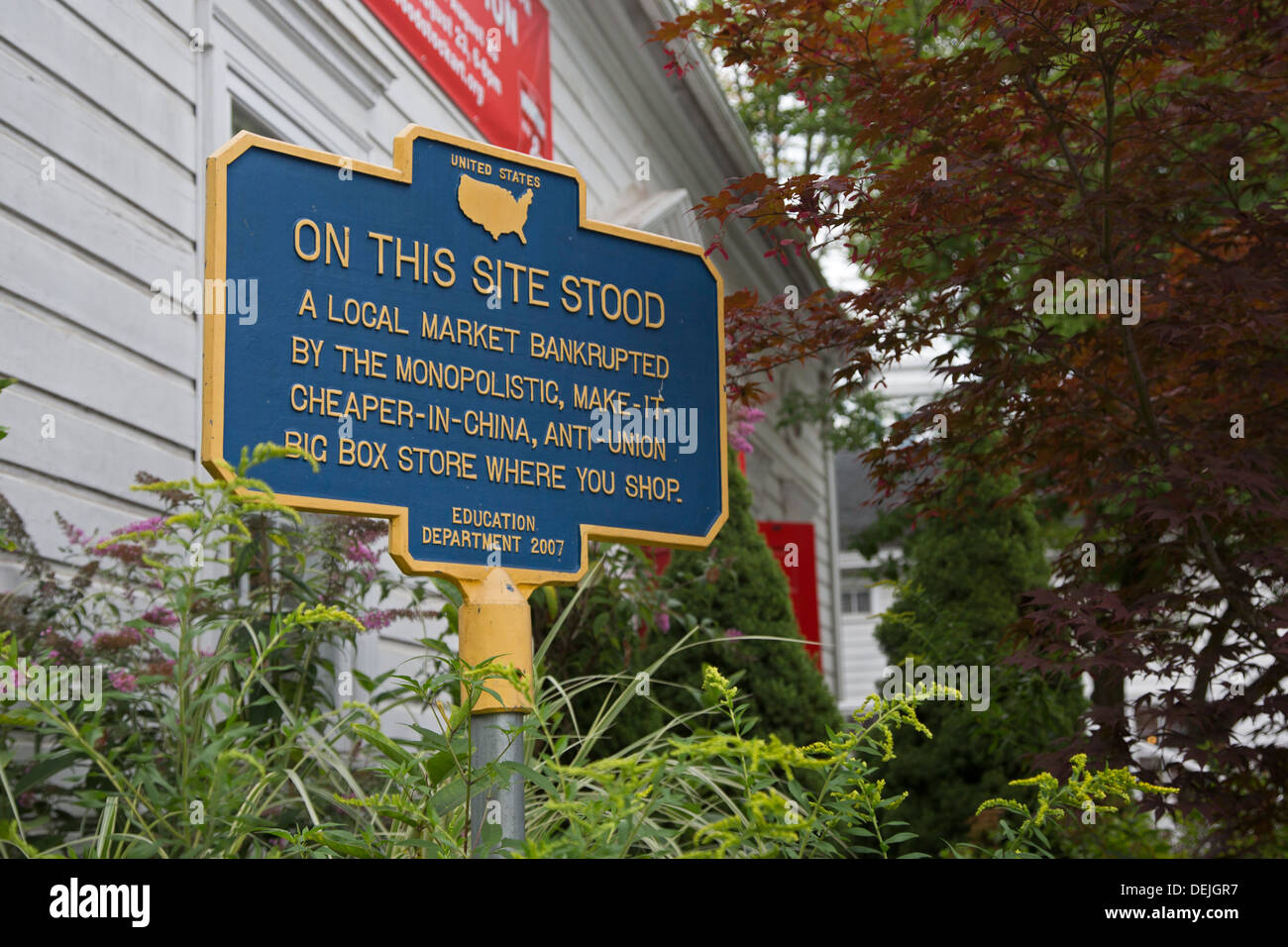Woodstock, New York - One of a series of unofficial historical markers erected by artist Norm Magnusson. Stock Photo