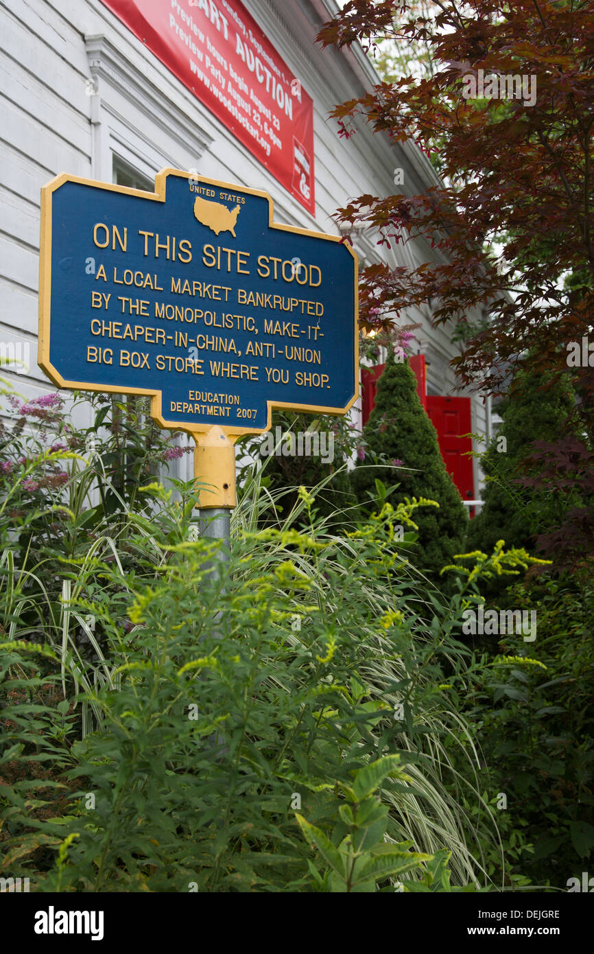 Woodstock, New York - One of a series of unofficial historical markers erected by artist Norm Magnusson. Stock Photo