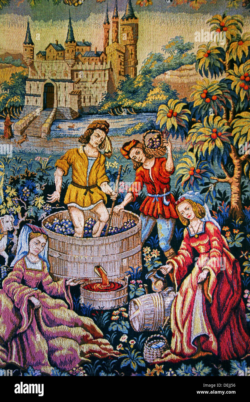 ´Vendanges au Chateau´ wall tapestry depicting a wine grapes harvest