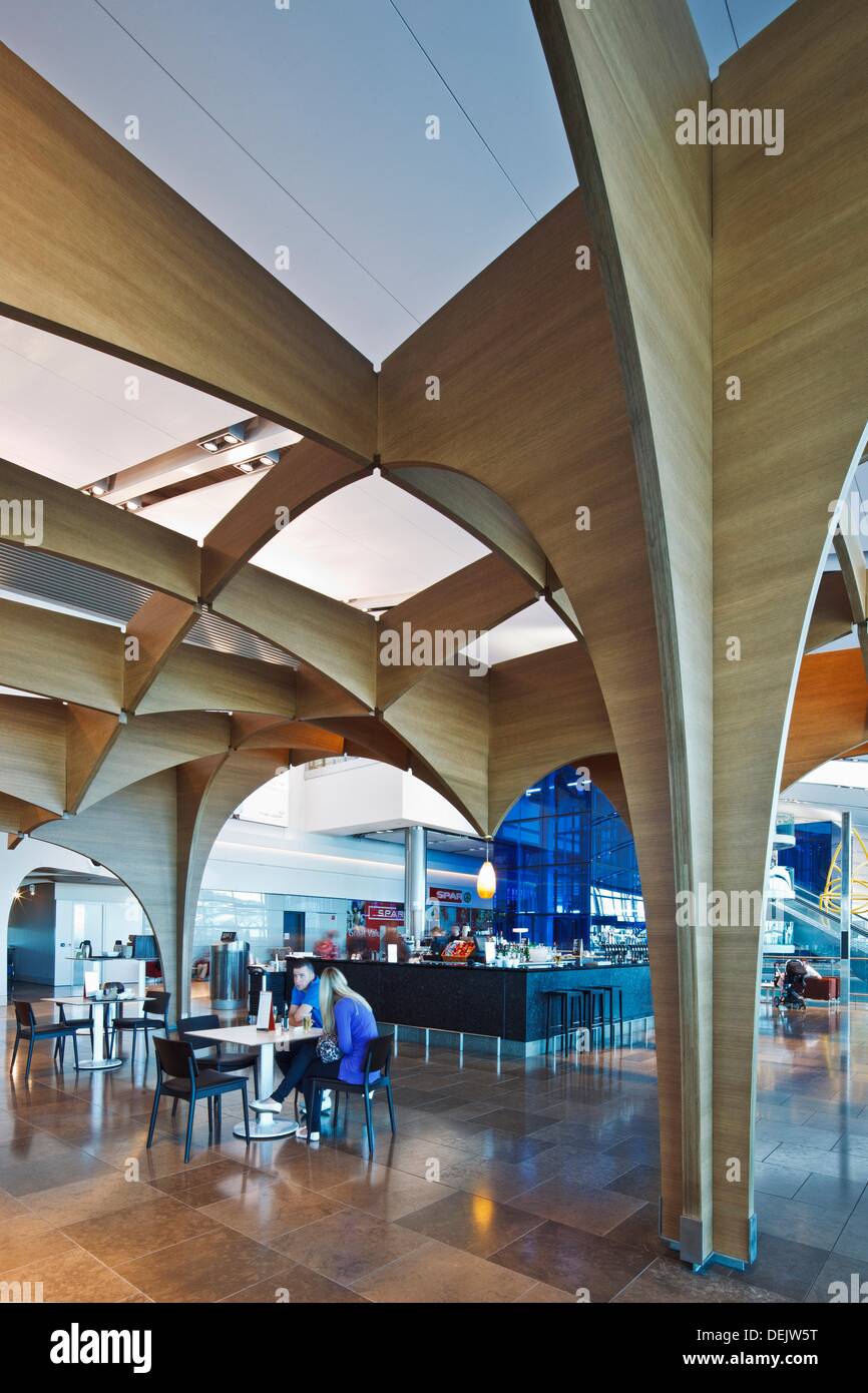 The Oak Bar, Terminal 2, Dublin Airport, Collinstown, Dublin, Co Dublin