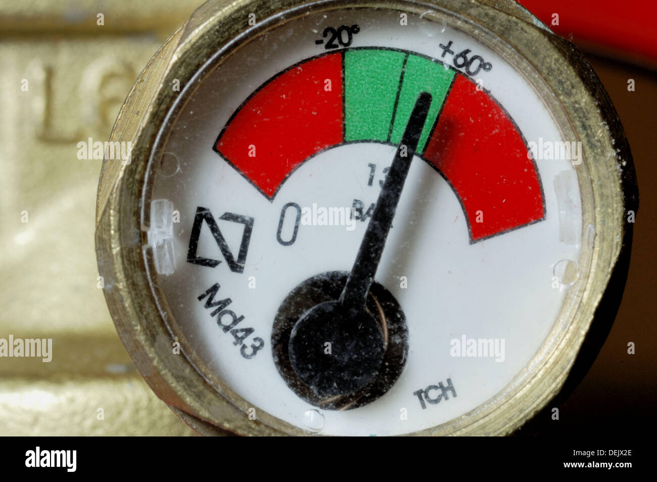 Fire Extinguisher Pressure Gauge: EXX: Galleries: Digital Photography  Review Digital Photography Review