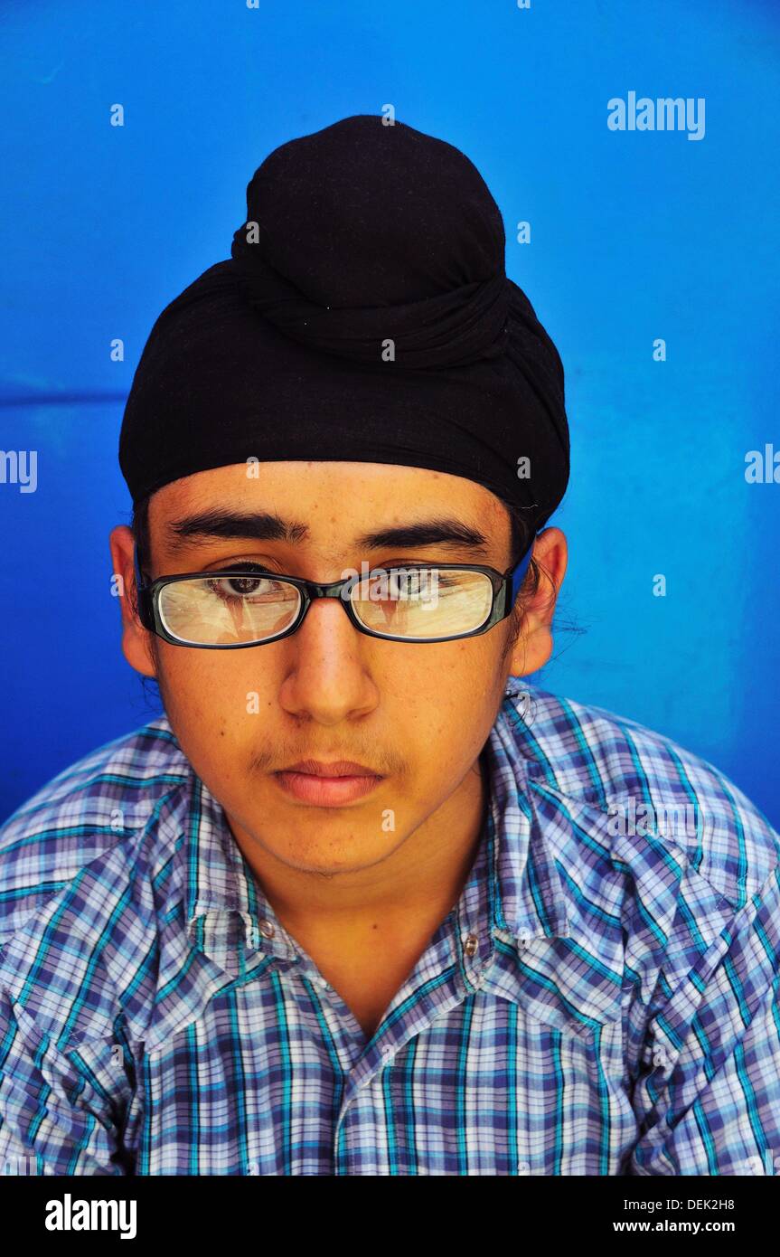 Sikh Boy In Gurudwara Temple In Manikaran Stock Photo 60655428