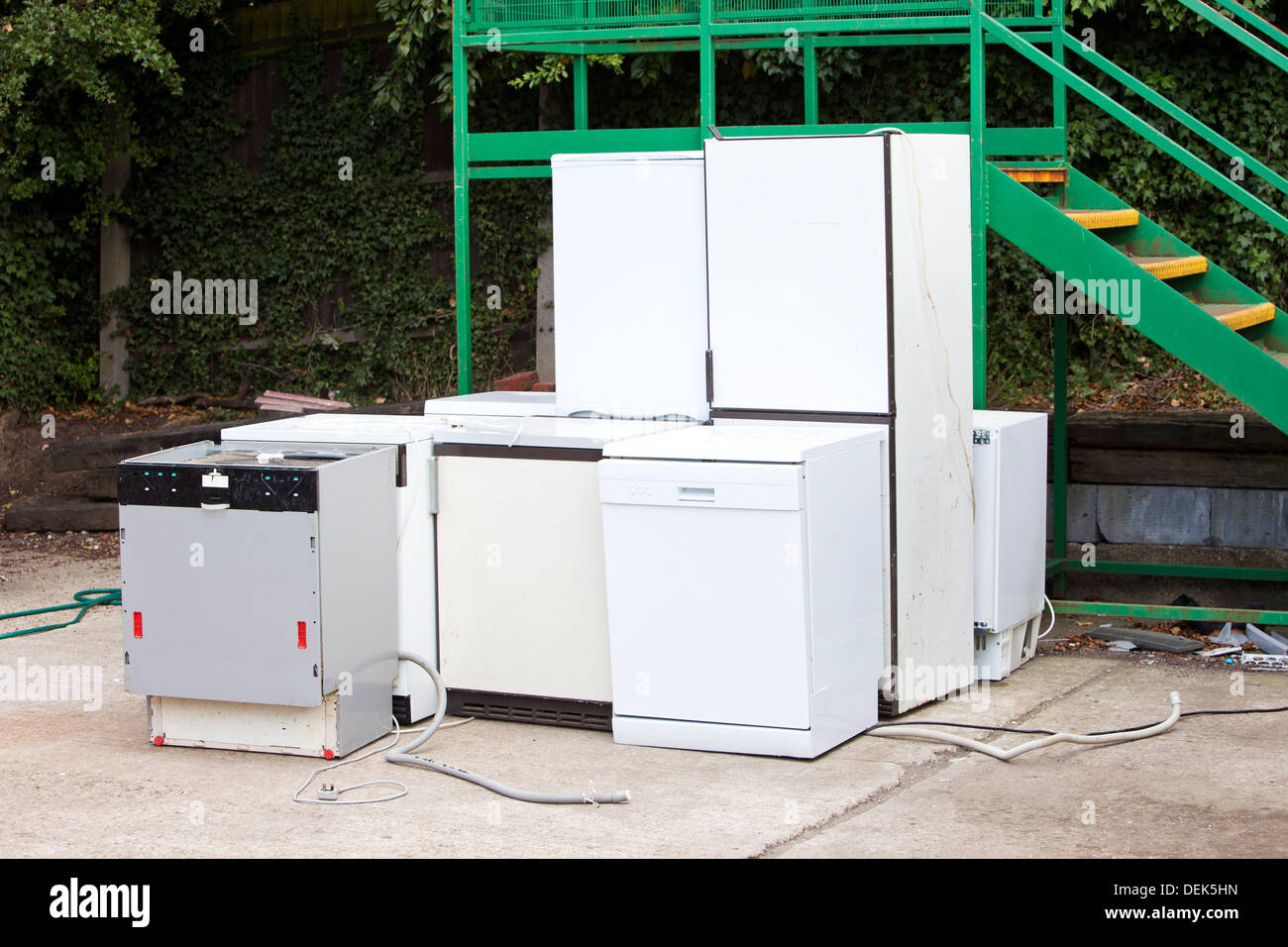 Recycling center hi-res stock photography and images - Alamy
