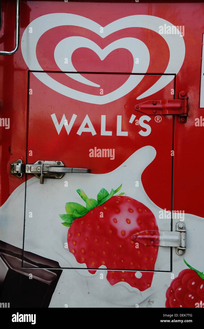 Walls Ice Cream Transporter Stock Photo Alamy