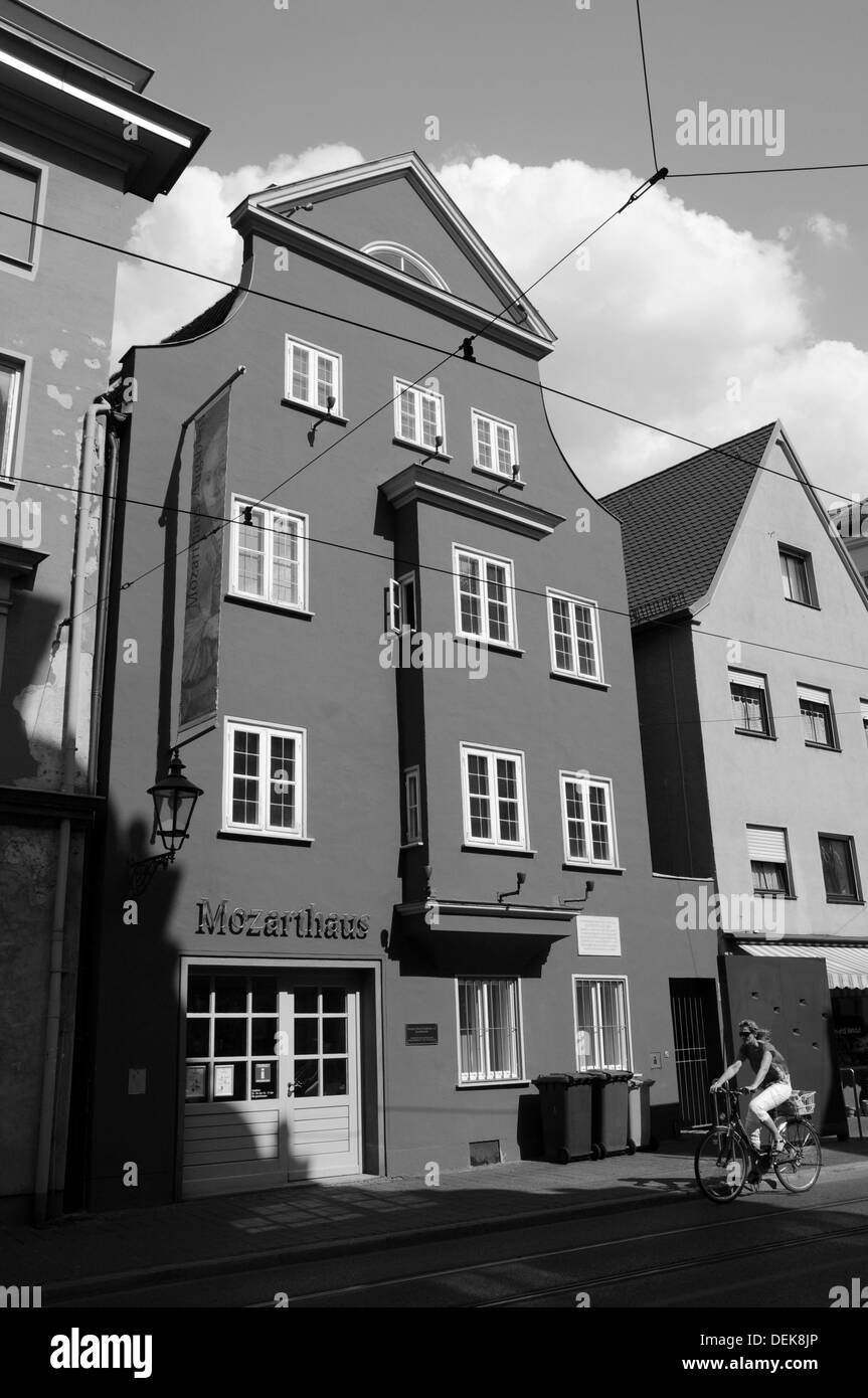 Haus Black And White Stock Photos Images Alamy