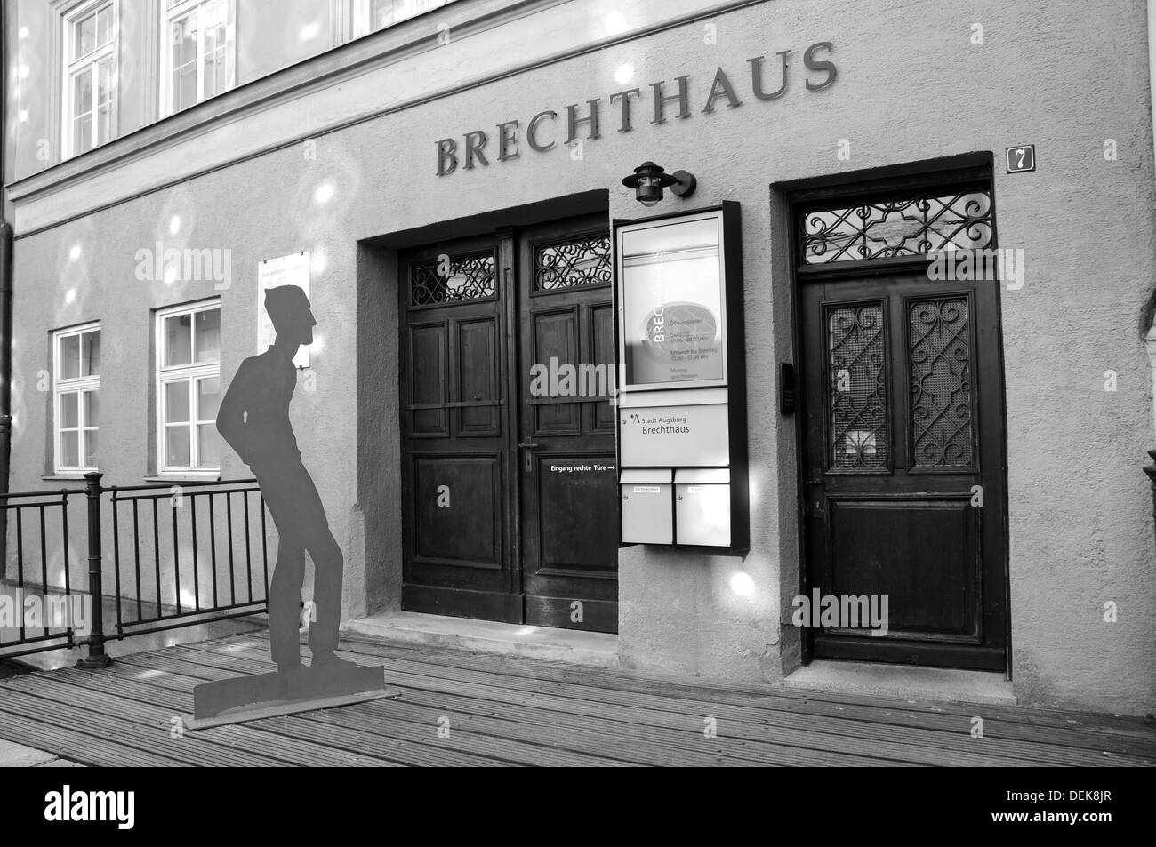 Haus Black And White Stock Photos Images Alamy