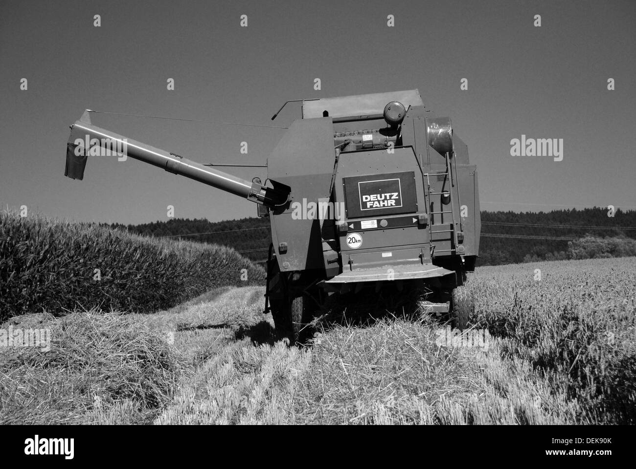 Harvester machine Black and White Stock Photos & Images Alamy