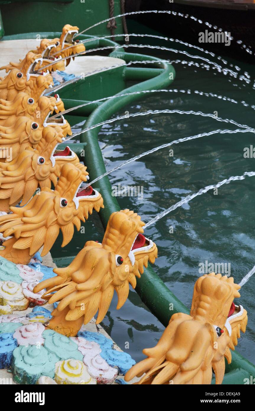 Hong Kong fountain at Jumbo Restaurant in Abardeen Stock Photo Alamy