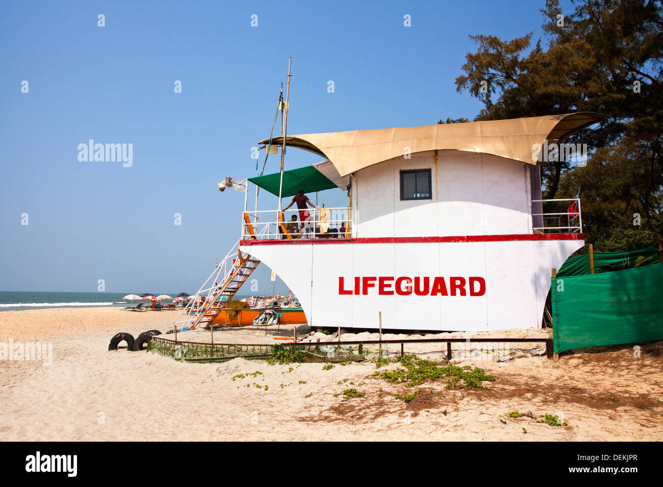 Lifeguard hut on the beach, Arossim Beach, Majorda, South Goa, Goa, India Stock Photo