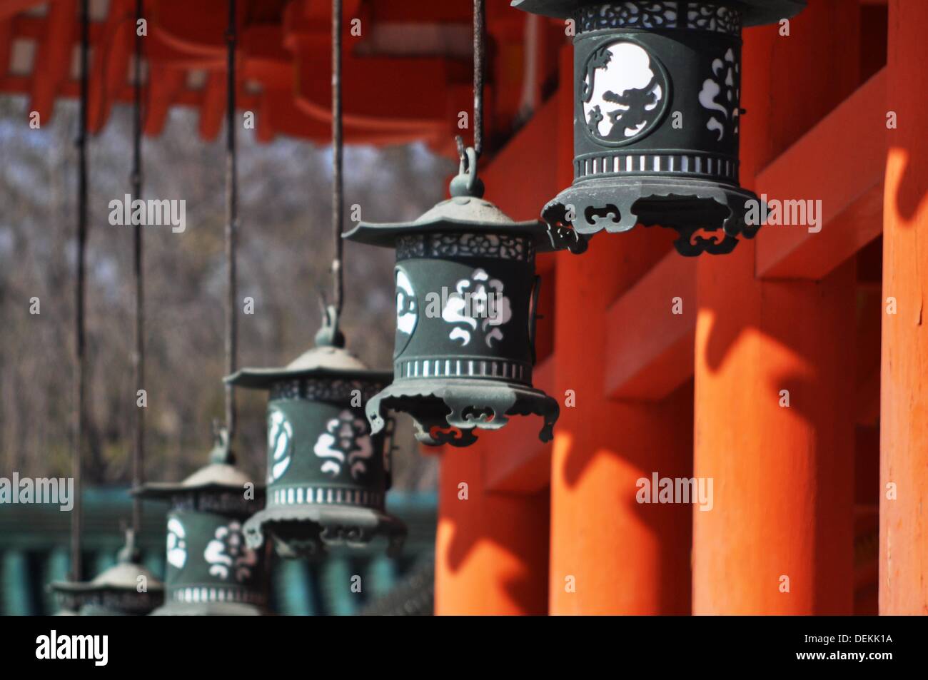 Kyoto (Japan) lamps at the Heian shrine Stock Photo Alamy