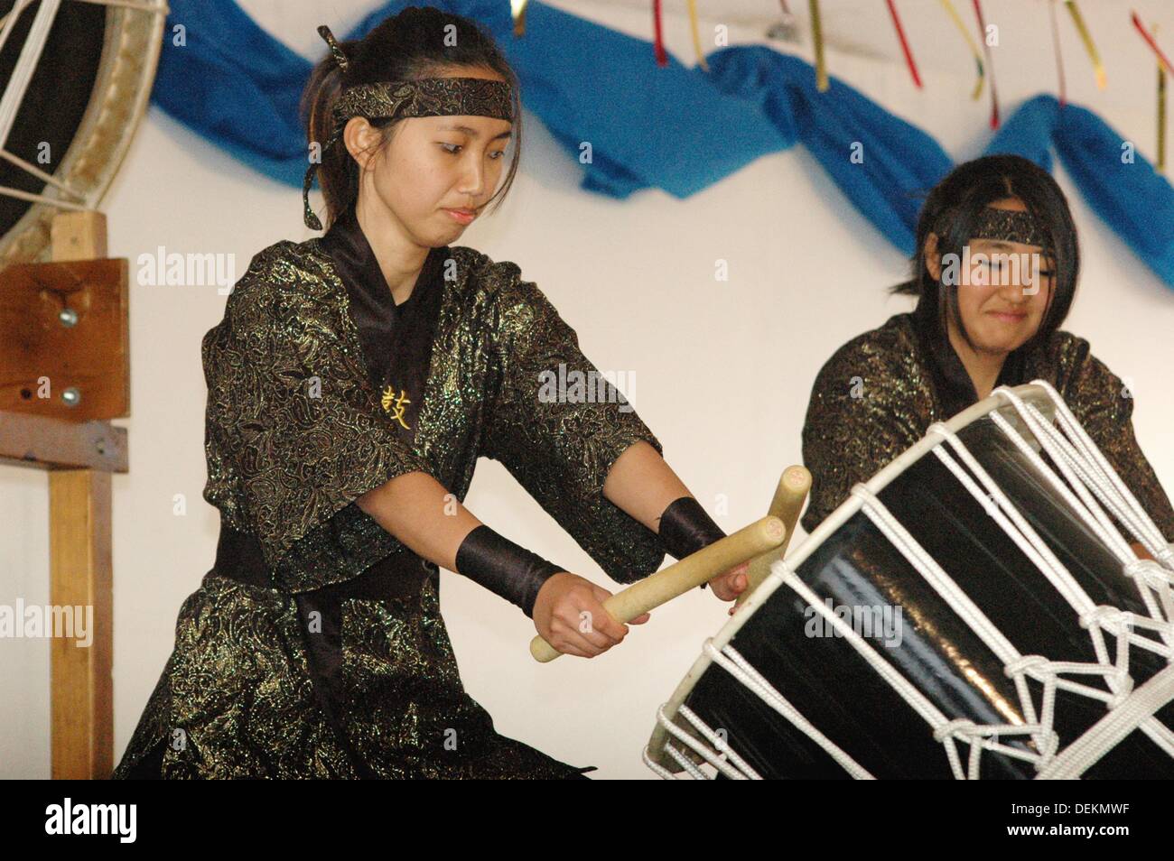 Sao Roque (Sao Paulo, Brazil) girls playing traditional Japanese drums