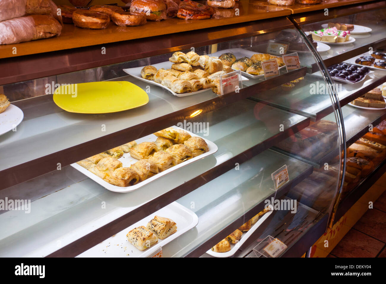 Bakery Shop India Stock Photos & Bakery Shop India Stock Images Alamy