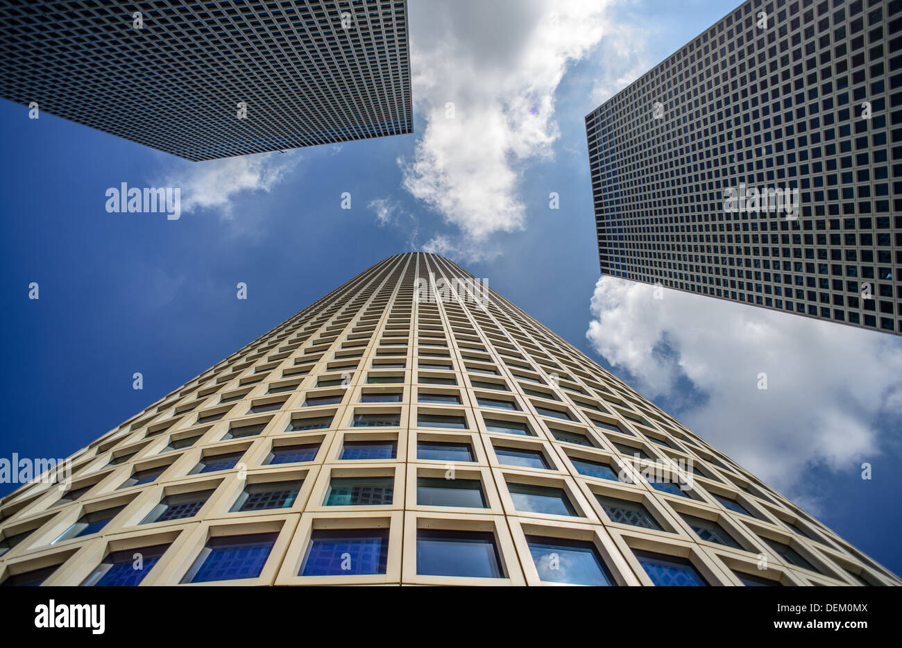 Azrieli in tel aviv hi-res stock photography and images - Alamy