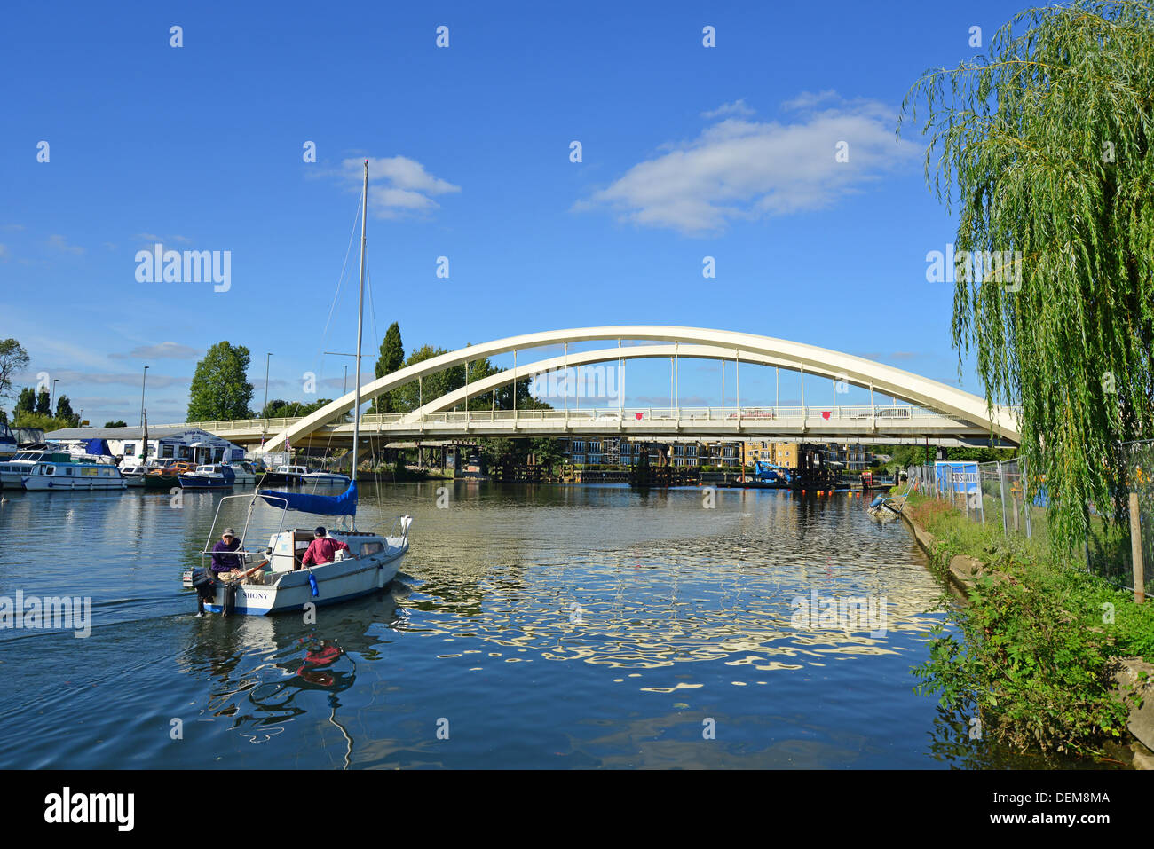 Walton Bridge, WaltononThames, Surrey, England, United Kingdom Stock Photo Alamy