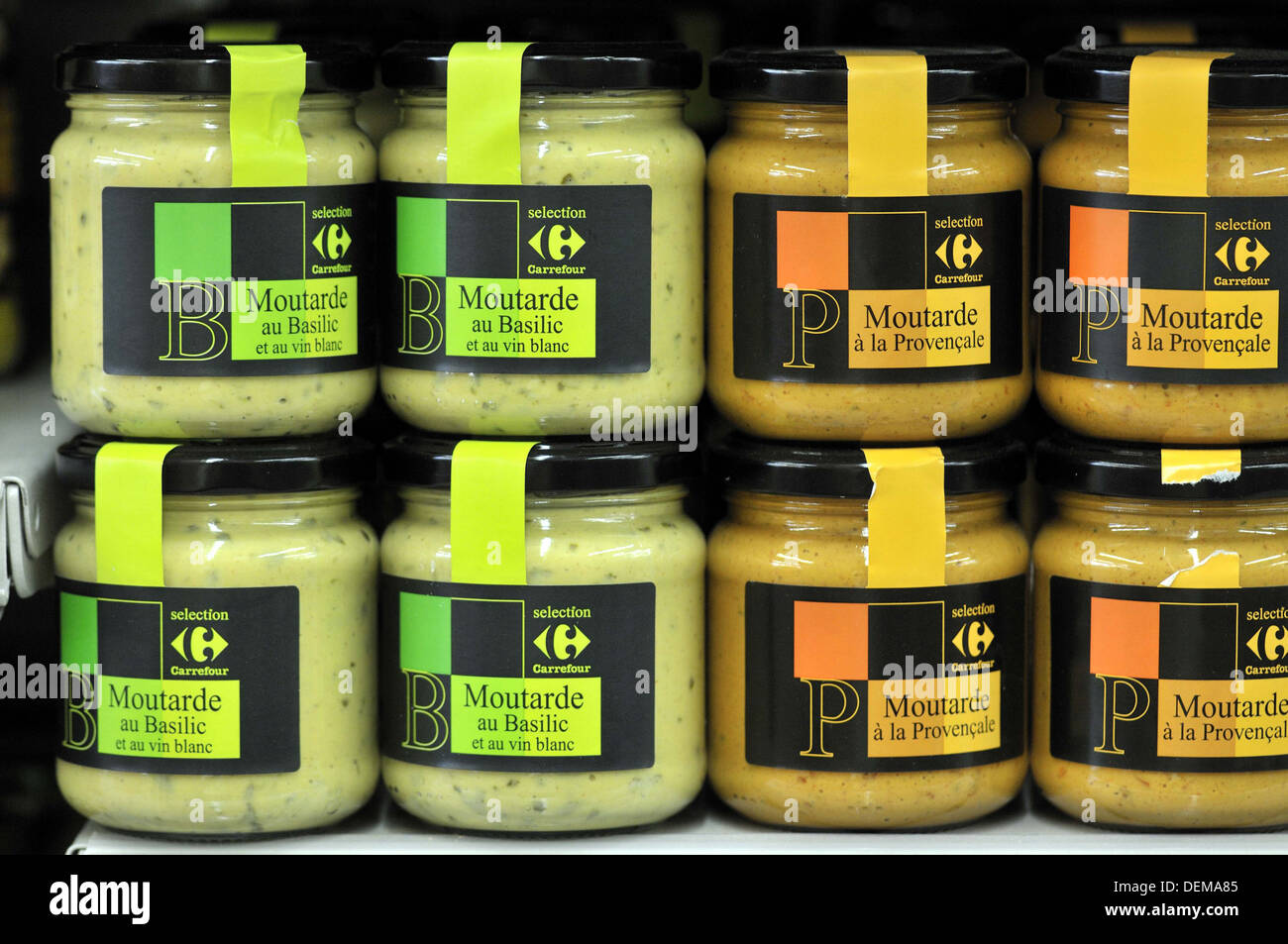 Mustard in a supermarket hi-res stock photography and images - Alamy