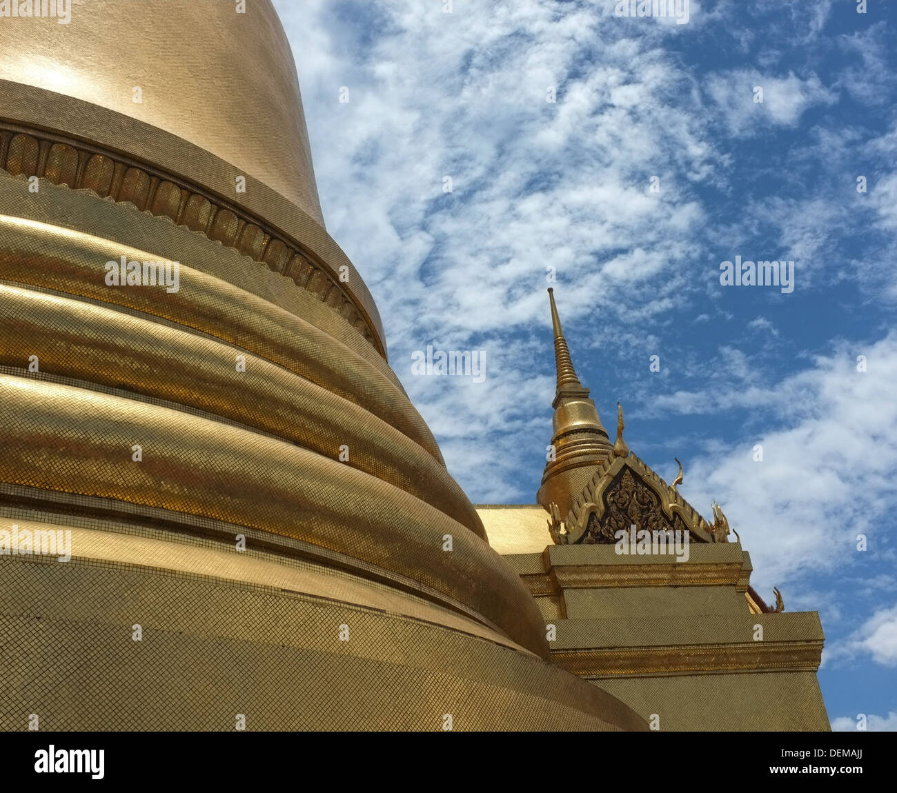 Phra Si Rattana chedi at Wat Phra Kaew, Grand Palace, Bangkok Stock Photo