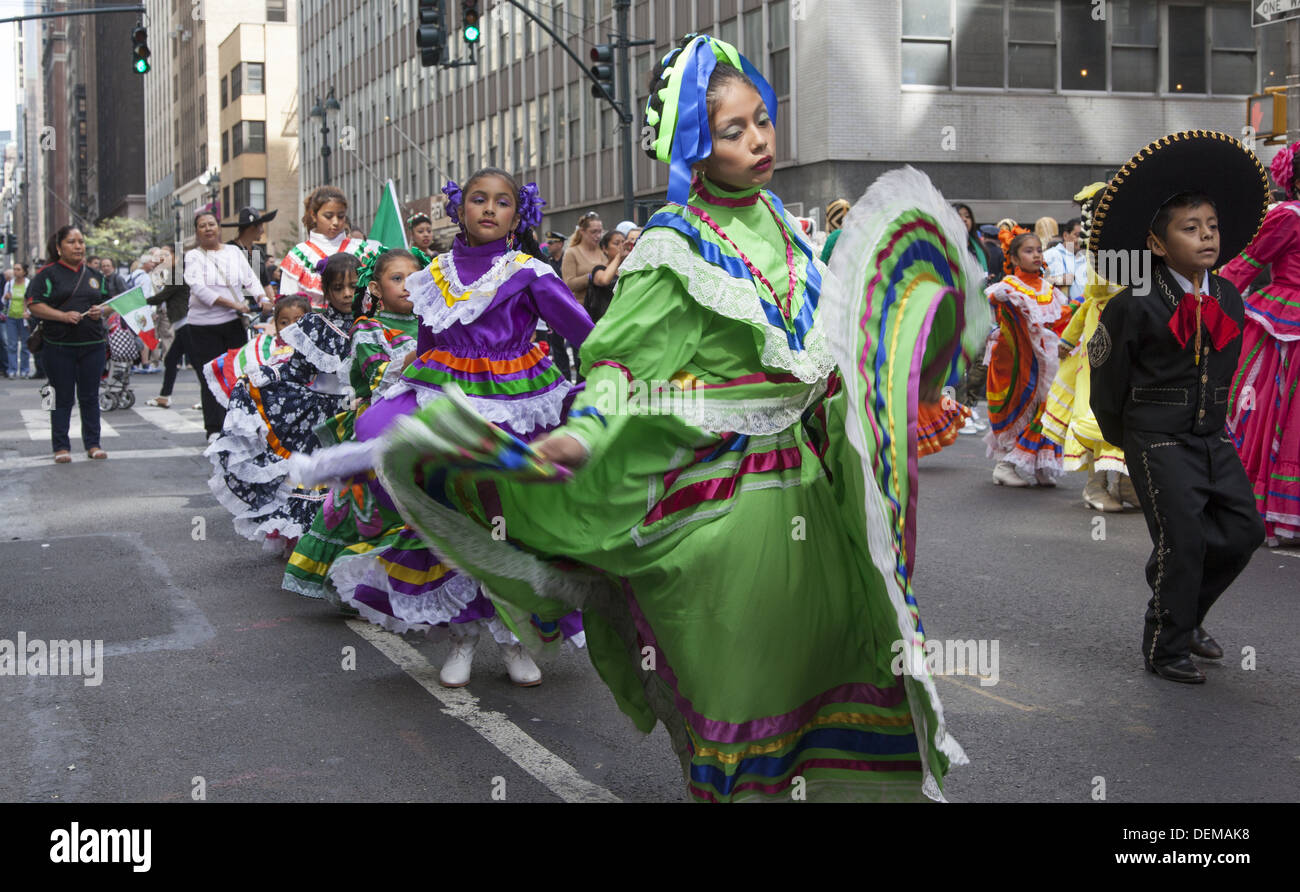 Mexican Independence Day Parade on Madison Avenue, NYC Stock Photo Alamy