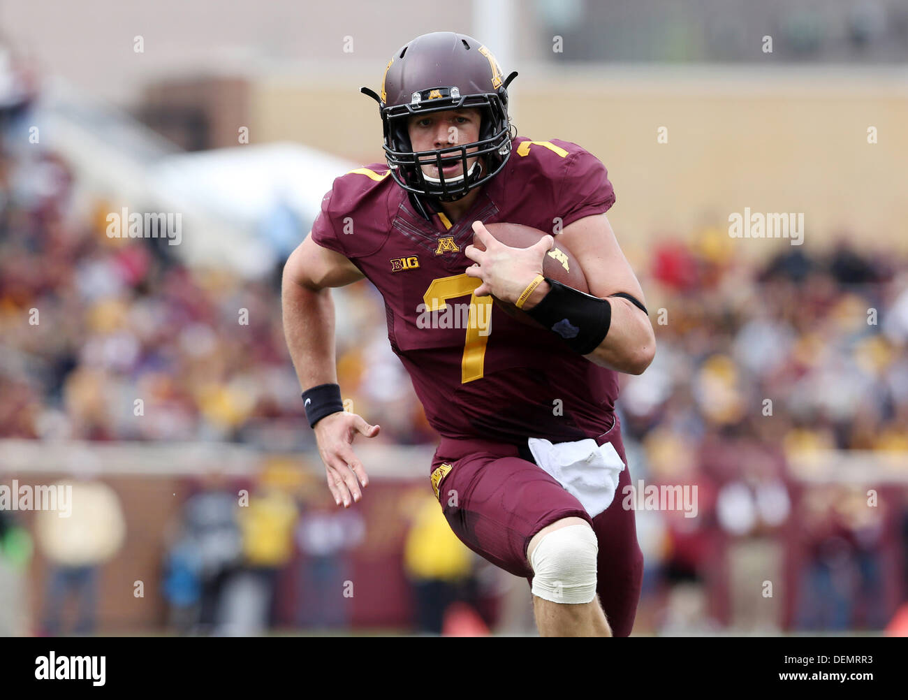 Mitch leidner 7 hires stock photography and images Alamy