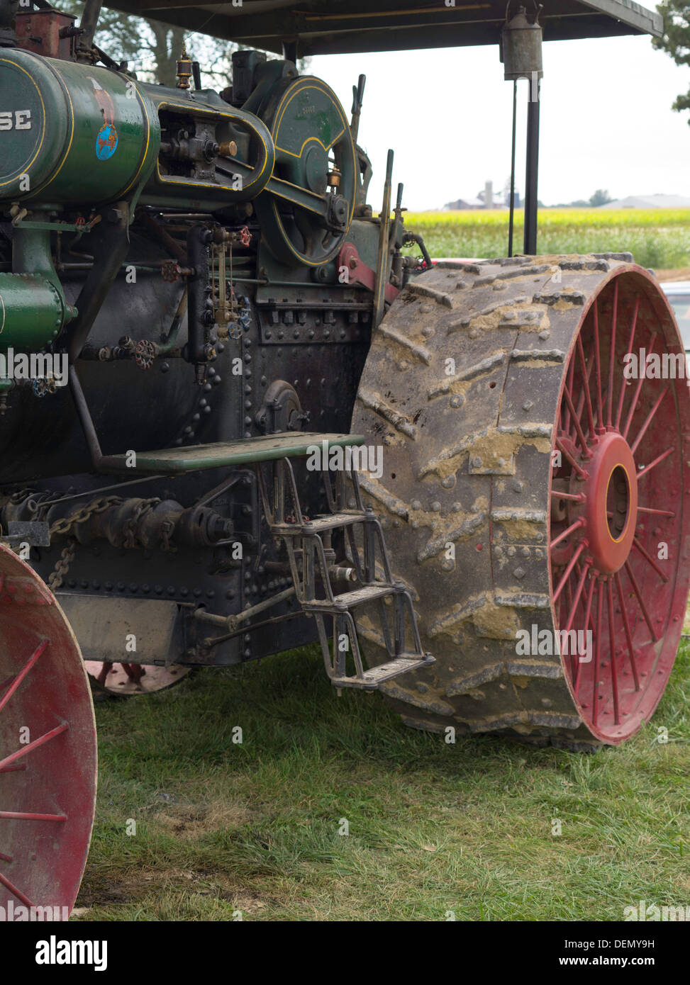Antique j i case steam tractors hires stock photography and images Alamy