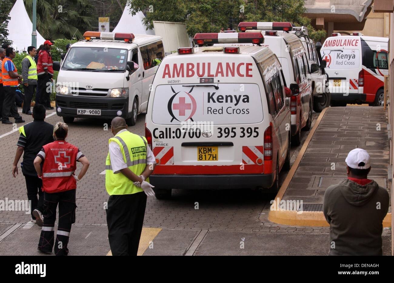Emergency staging area hires stock photography and images Alamy