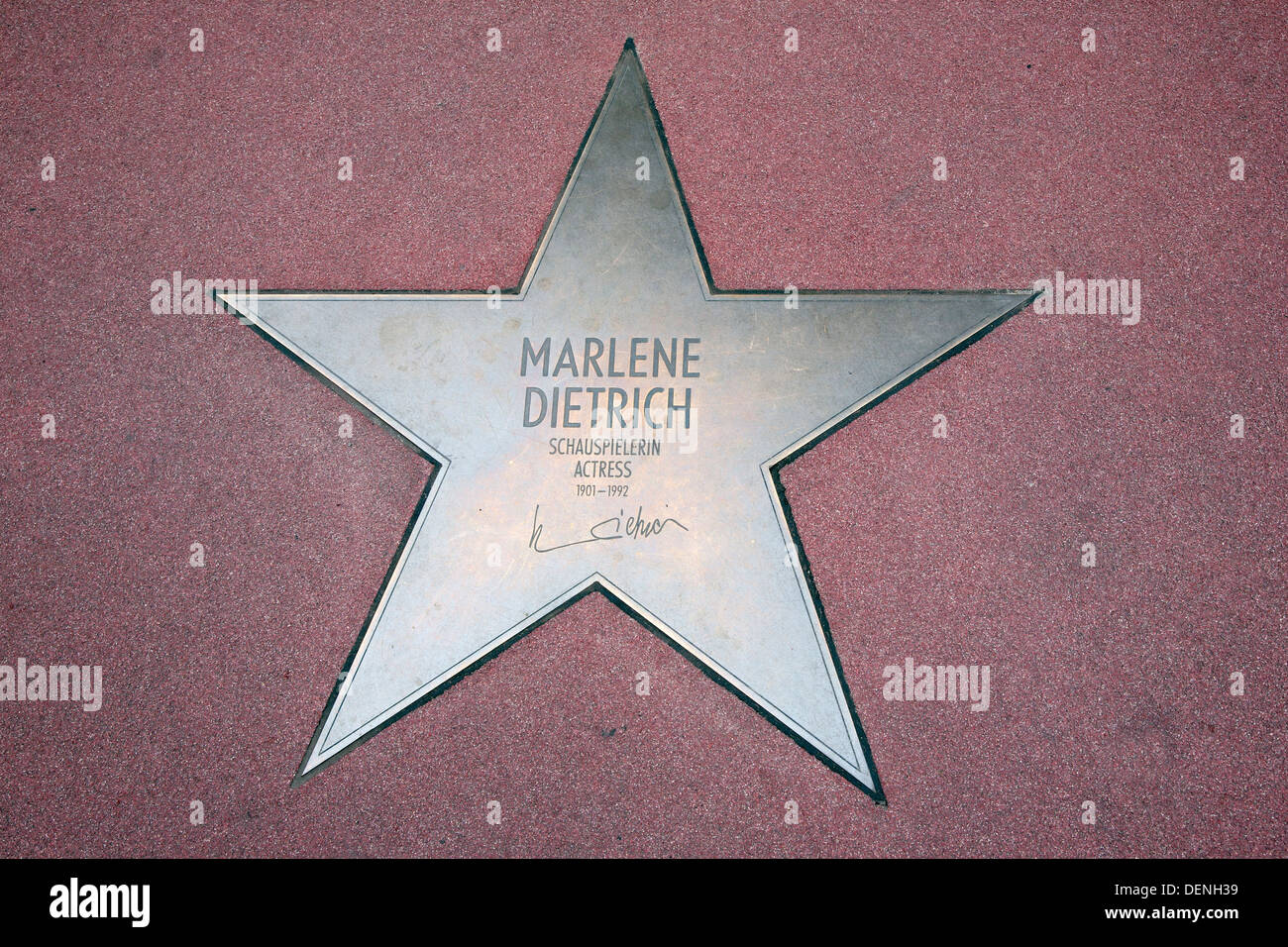 Marlene Dietrich Star On Boulevard Der Stars Hollywood