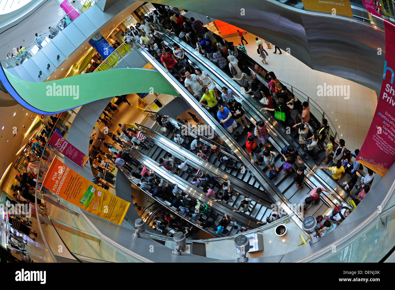 Shopping mall in sentosa singapore hi-res stock photography and images ...