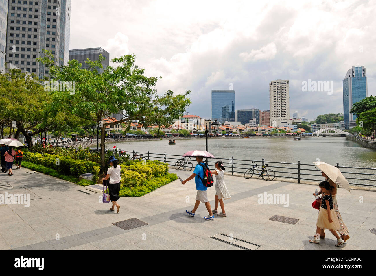 Boat quay in Singapore Stock Photo Alamy