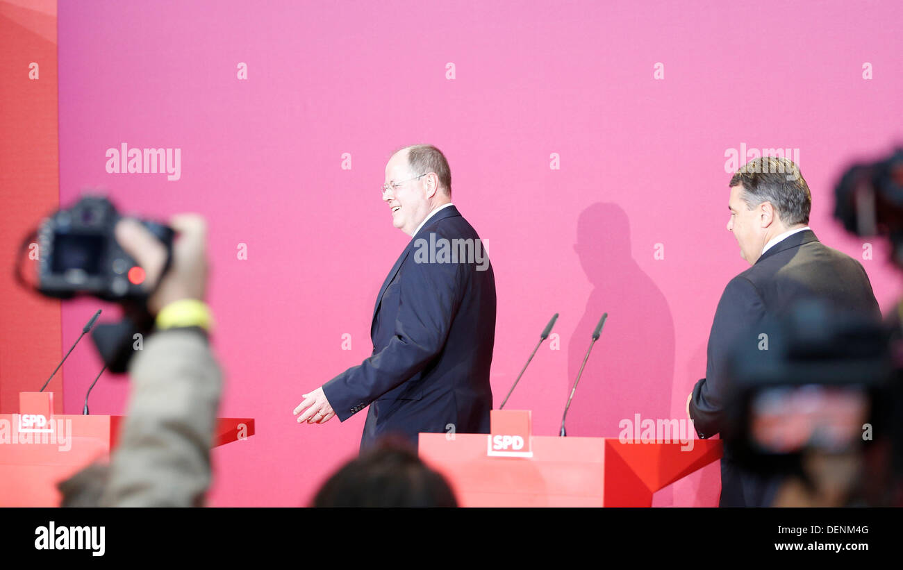 Berlin, Germany. September 22nd, 2013. Leaders of the SPD gave first statements on the projected results of the German federal election in the party headquarters of the SPD (Willy-Brandt-Haus) in Berlin. Credit:  Reynaldo Chaib Paganelli/Alamy Live News Stock Photo