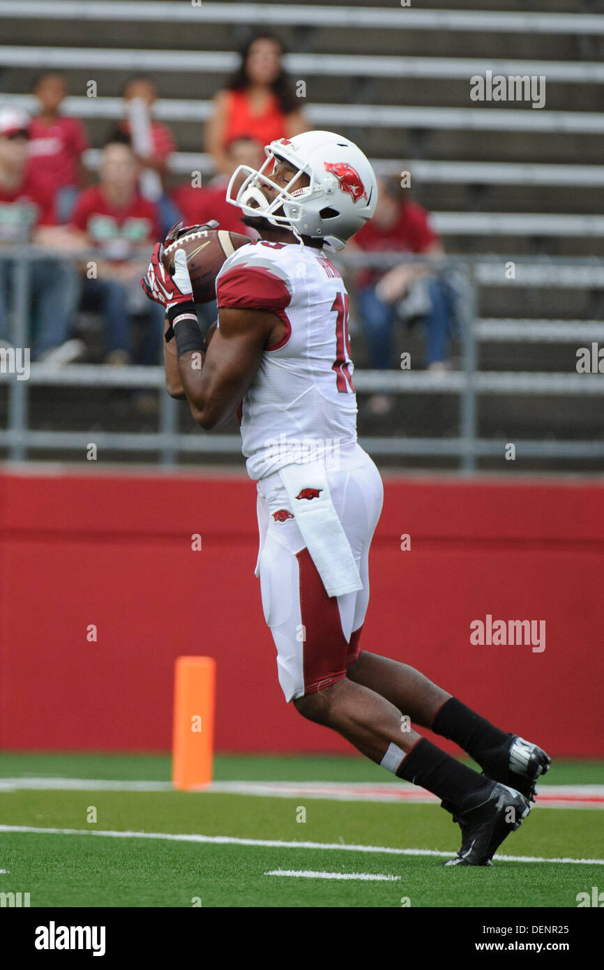 Piscataway, New Jersey, USA. 21st Sep, 2013. September 21, 2013: Arkansas Razorbacks wide receiver Javontee Herndon (19) fields a punt prior to the game between Arkansas Razorbacks and Rutgers Scarlet Knights at Highpoint Solutions Stadium in Piscataway, NJ. Rutgers Scarlet Knights defeated The Arkansas Razorbacks 28-24. © csm/Alamy Live News Stock Photo