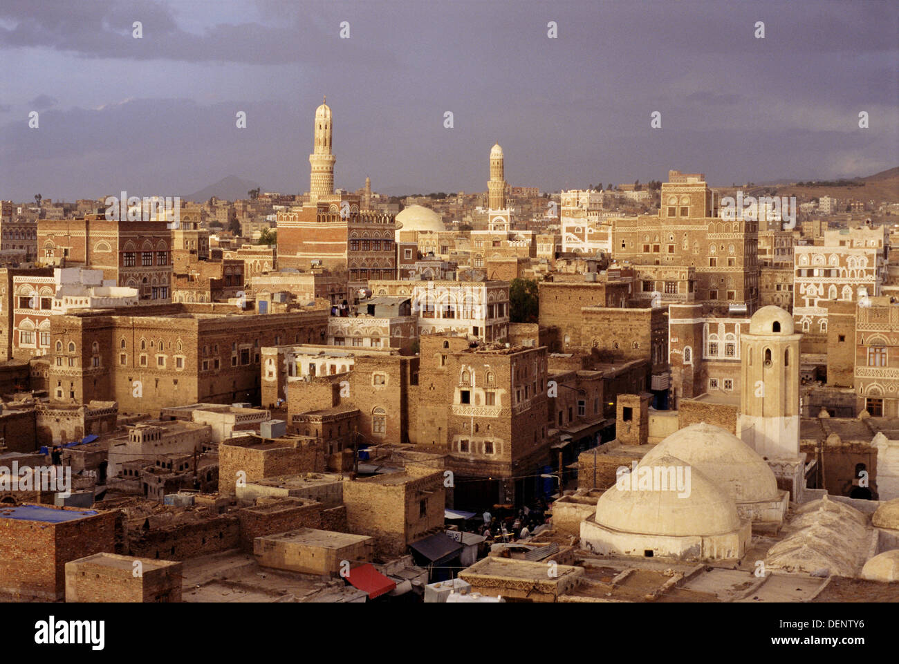 Sanaa yemen aerial hi-res stock photography and images - Alamy