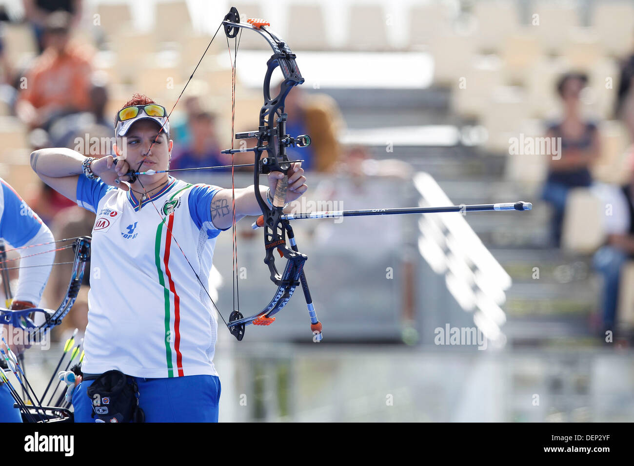Paris, France. 21st Sep, 2013. World Cup Archery. Marcella Tonioli (ITA) Credit:  Action Plus Sports/Alamy Live News Stock Photo