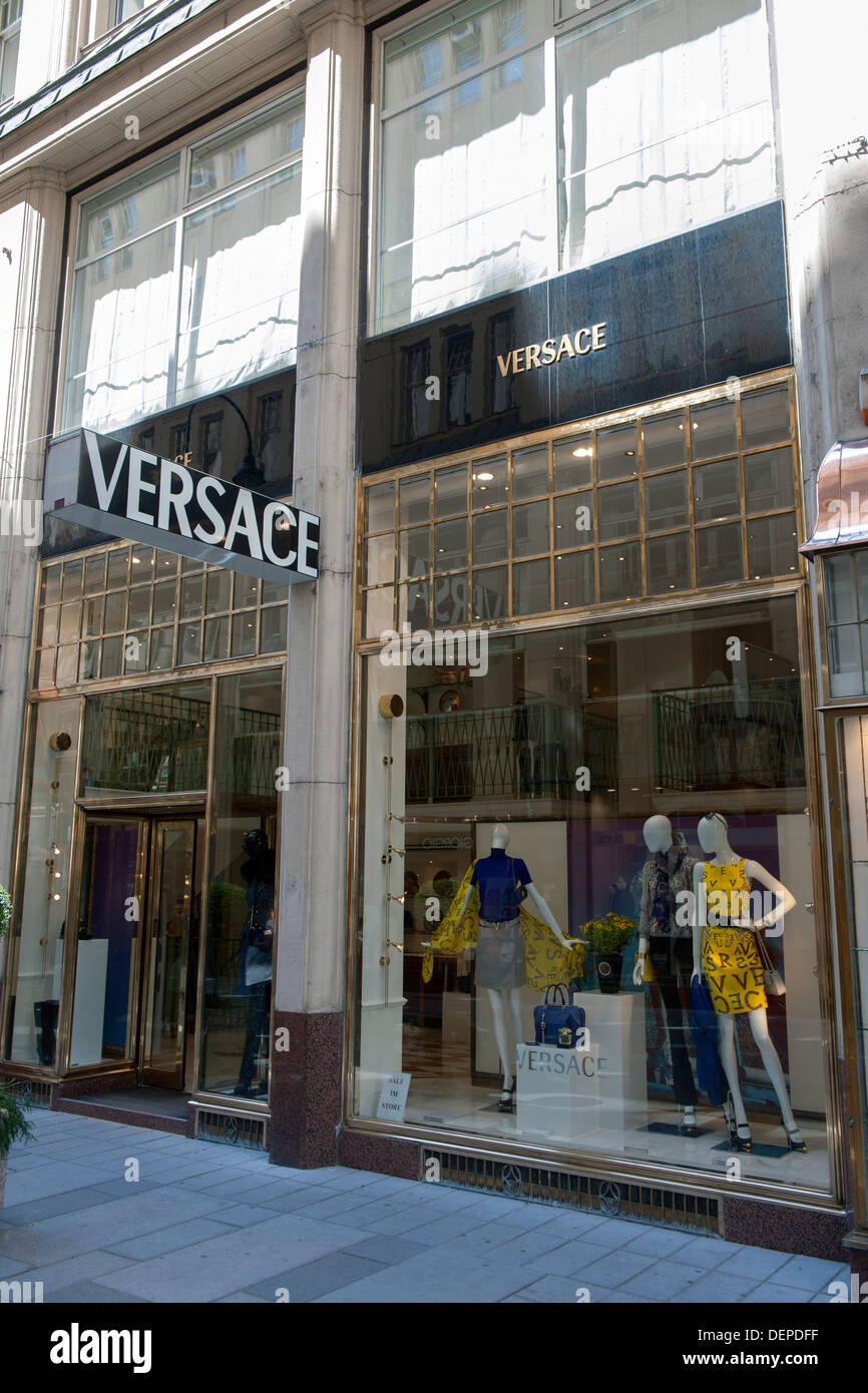 Versace hi-res stock photography and images - Alamy