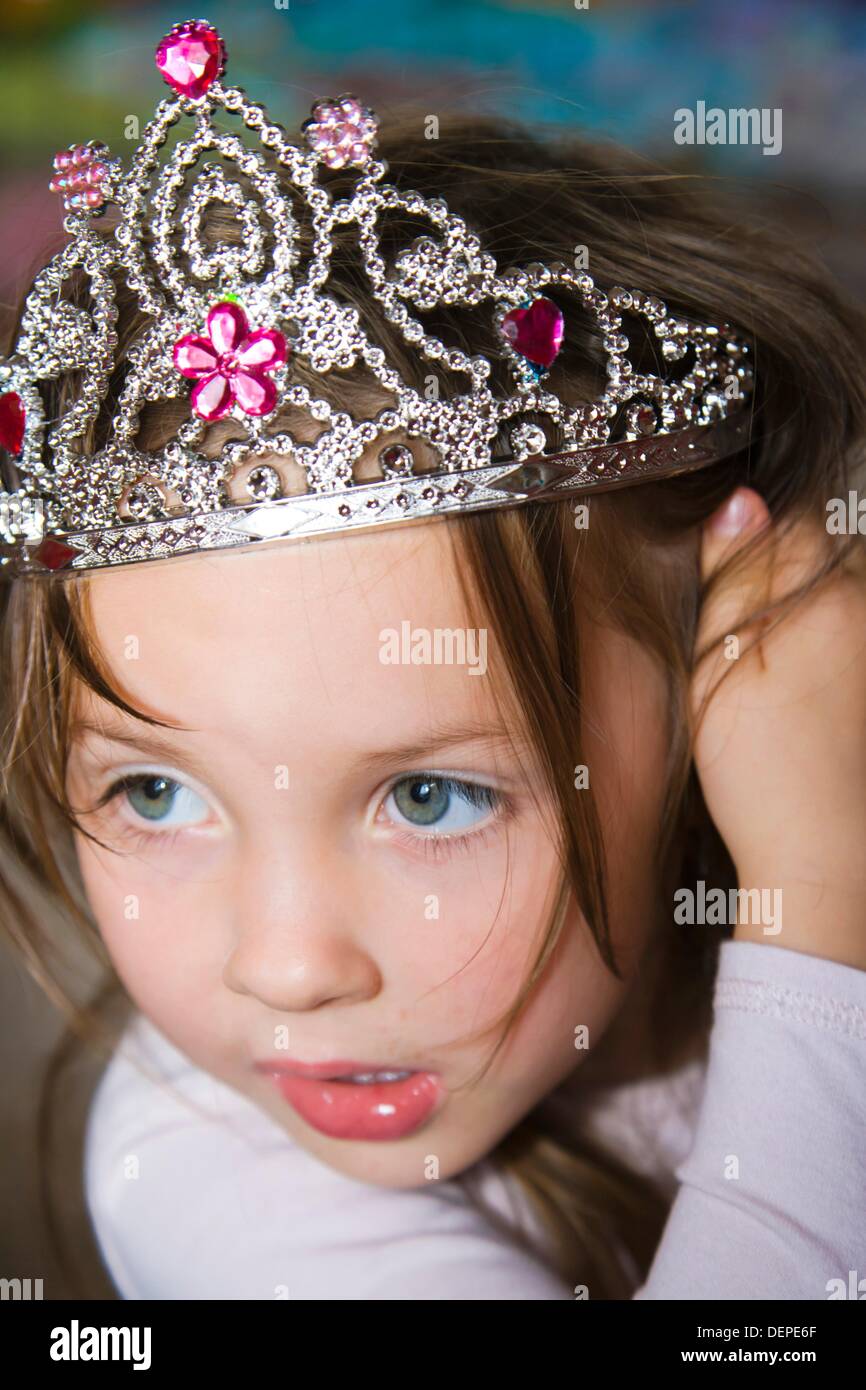 4 years old girl in tiara Stock Photo Alamy