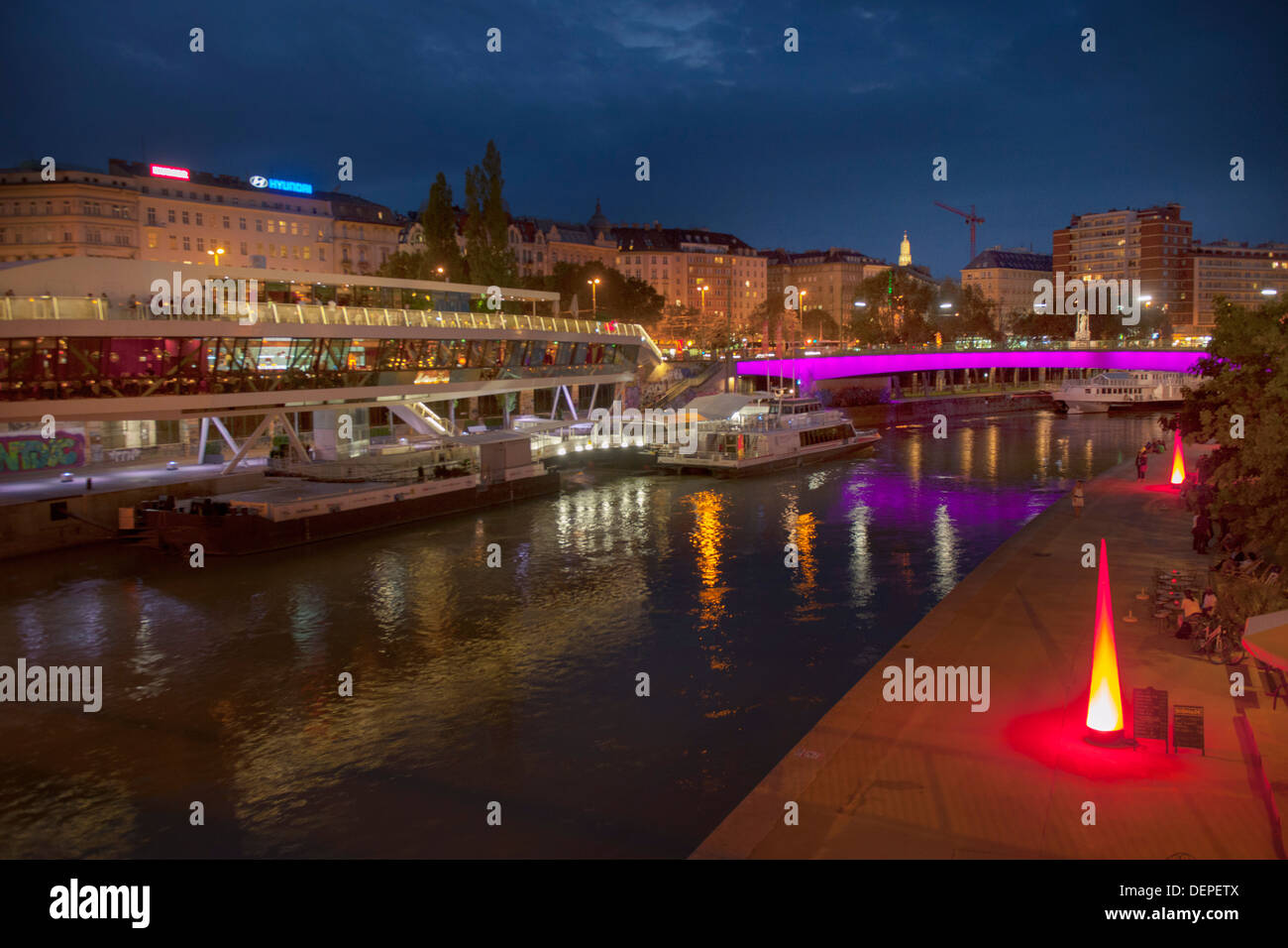 Österreich, Wien 1, Franz-Josefs-Kai und Donaukanal, Blick von der Schwedenbrücke Stock Photo
