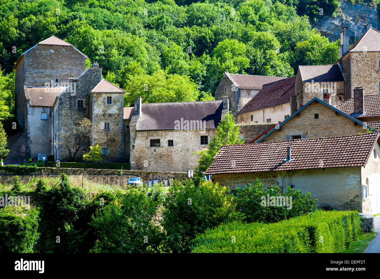 Rural france village hi-res stock photography and images - Alamy