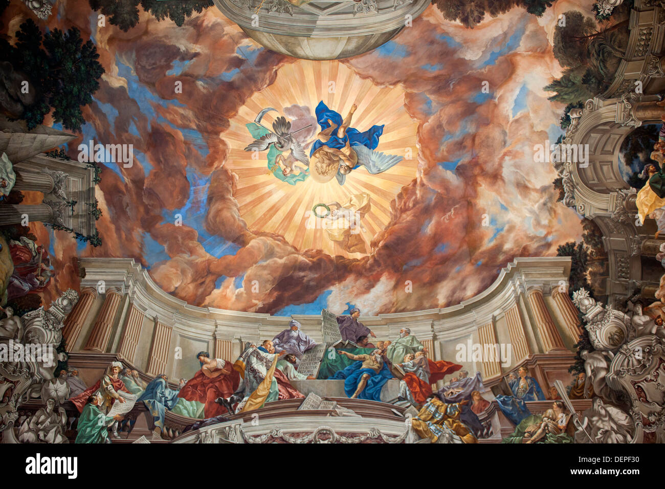 Österreich, Wien 1, Dr. Ignaz Seipel-Platz, Festsaal mit Fresken von Gregorio Guglielmi der Neuen Aula der Alten Universität Stock Photo