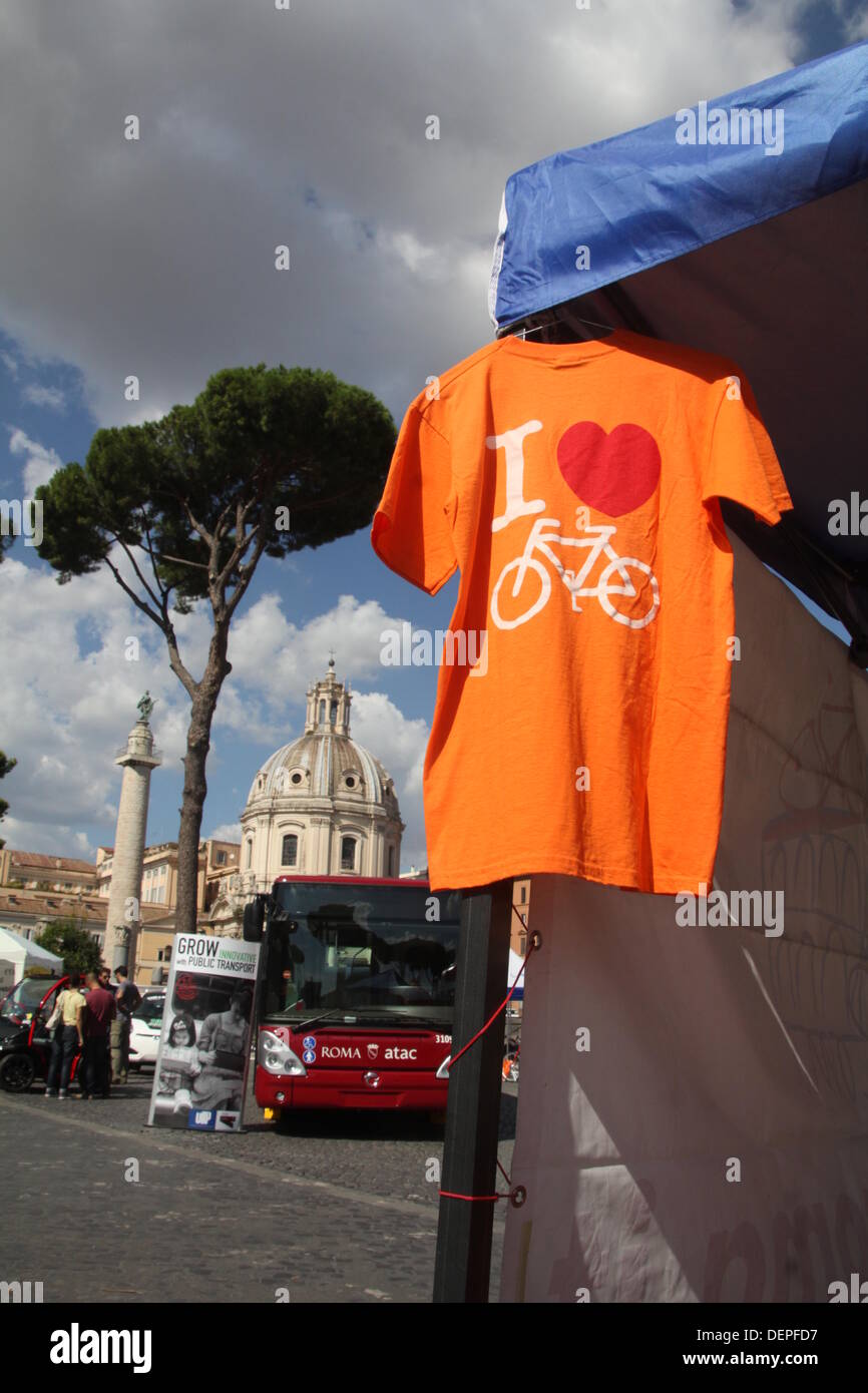 Rome, Italy. 21st Sep, 2013. European Mobility Week event on Via dei Fori Imperiali, Rome, Italy  Credit:  Gari Wyn Williams / Alamy Live News Stock Photo